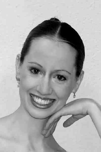 Merope_Rachel Cahayla Winne Winnie Muench Headshot