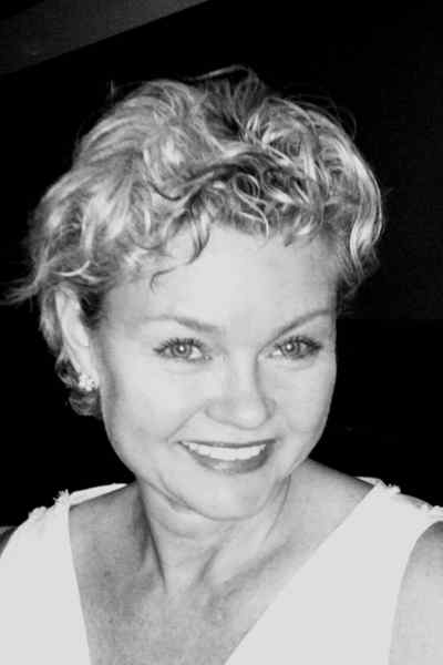 Merope_Rosemary Mays Winnie Muench Headshot
